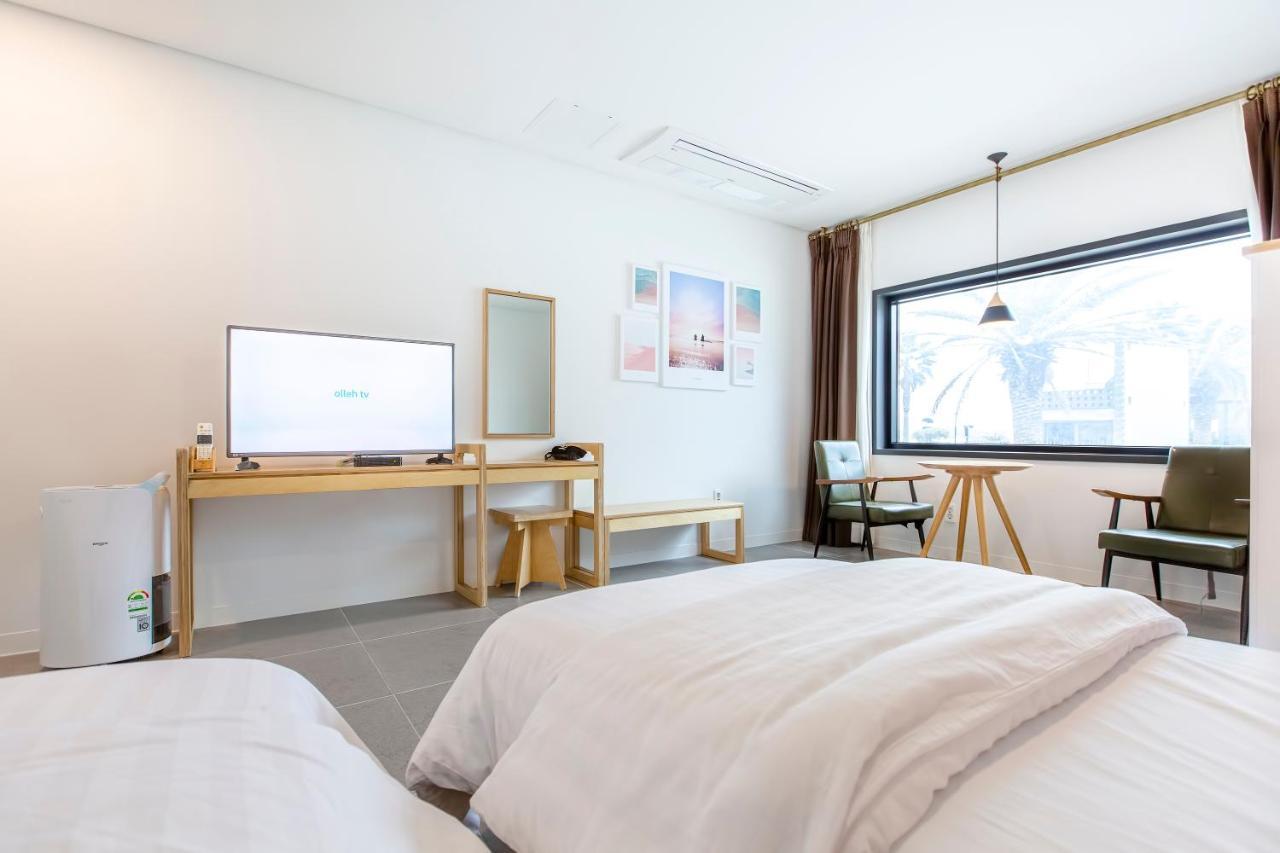 Lunamar Pension 済州市 エクステリア 写真