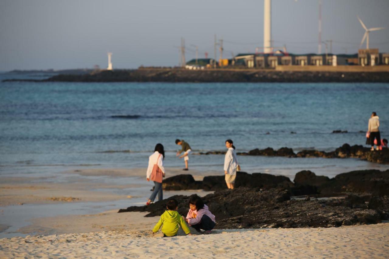 Lunamar Pension 済州市 エクステリア 写真